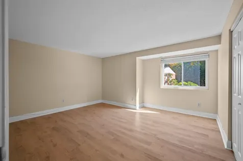 4 Brookside Drive Exeter NH 03833