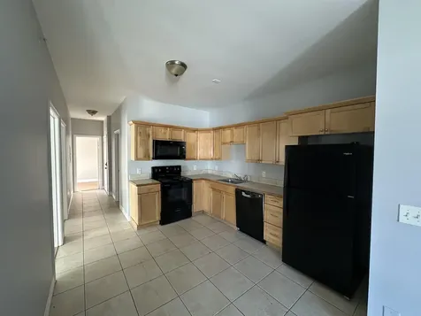 323 Concord Street Manchester NH 03104