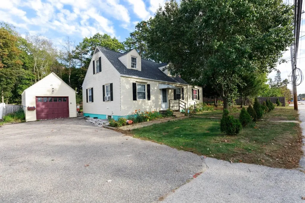 32 East Side Drive Concord NH 03301