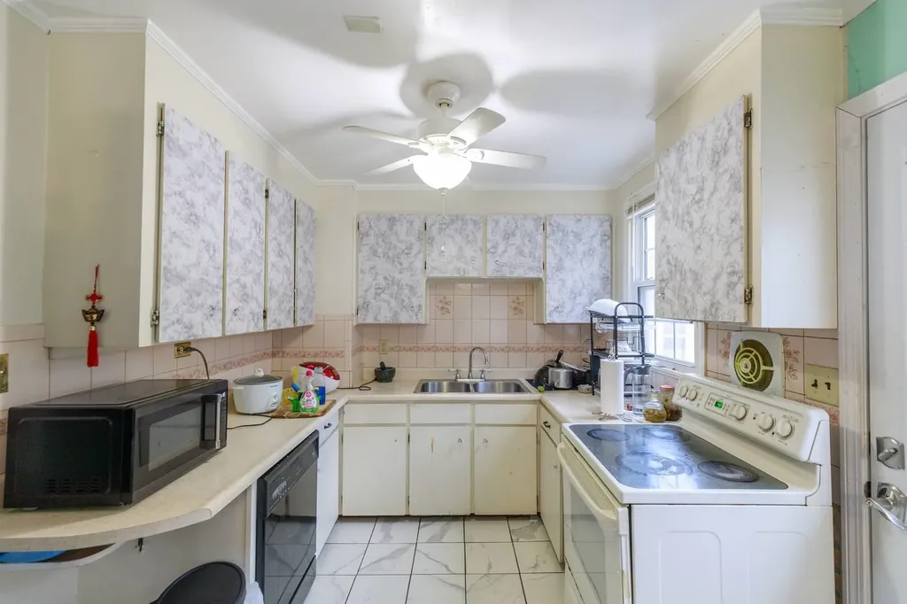 32 East Side Drive Concord NH 03301