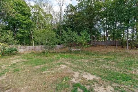 32 East Side Drive Concord NH 03301