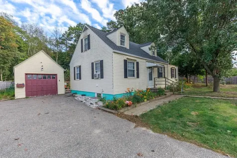 32 East Side Drive Concord NH 03301