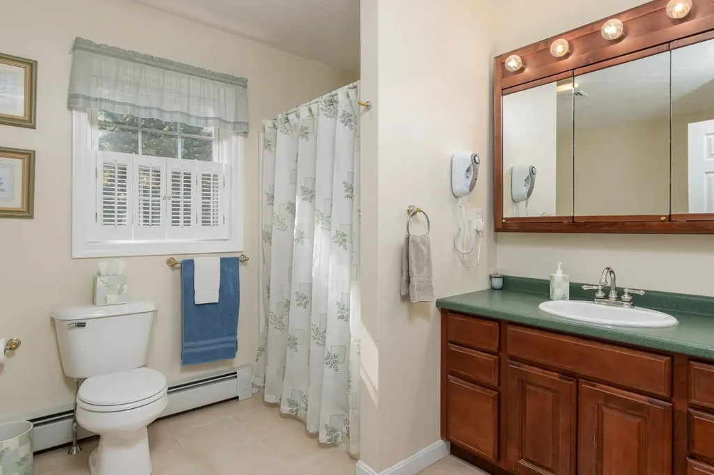 104 N. Mason Road Brookline NH 03033