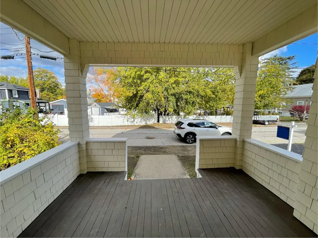 118 W Hillcrest Avenue Manchester NH 03103