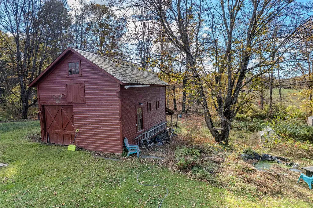 84 Ruby Road Poultney VT 05764