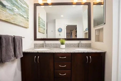 20 Yacht Haven Drive Shelburne VT 05482