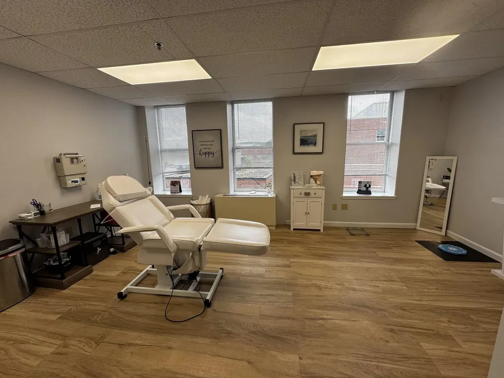 39 Central Square Keene NH 03431