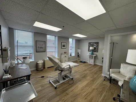 39 Central Square Keene NH 03431