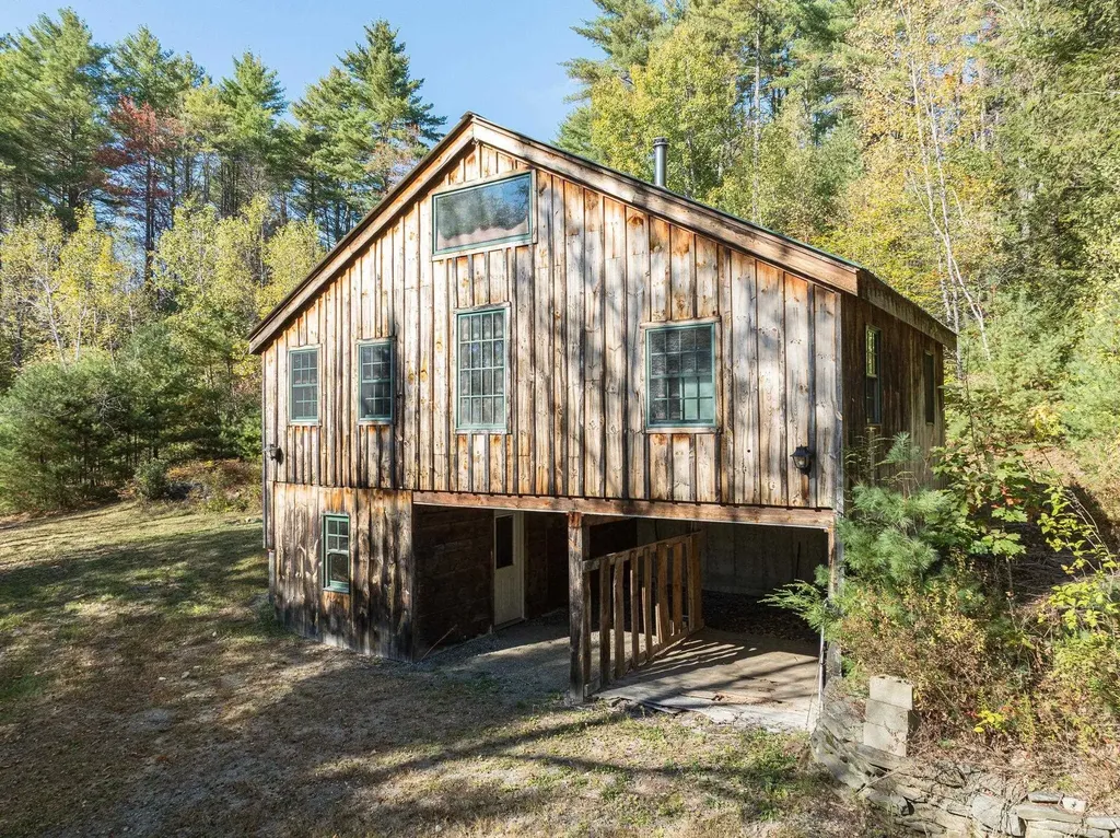 63 Big Story Lane Grafton VT 05146