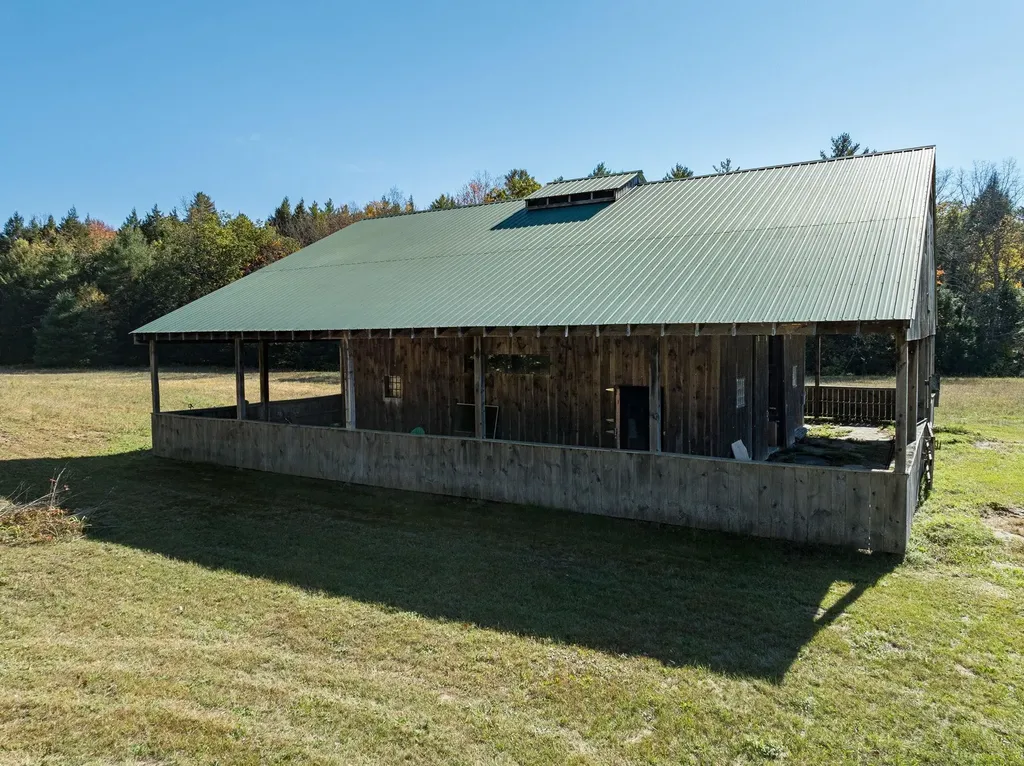 63 Big Story Lane Grafton VT 05146