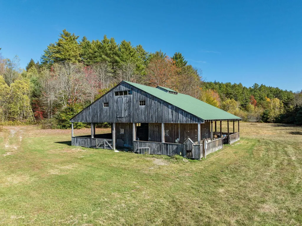 63 Big Story Lane Grafton VT 05146