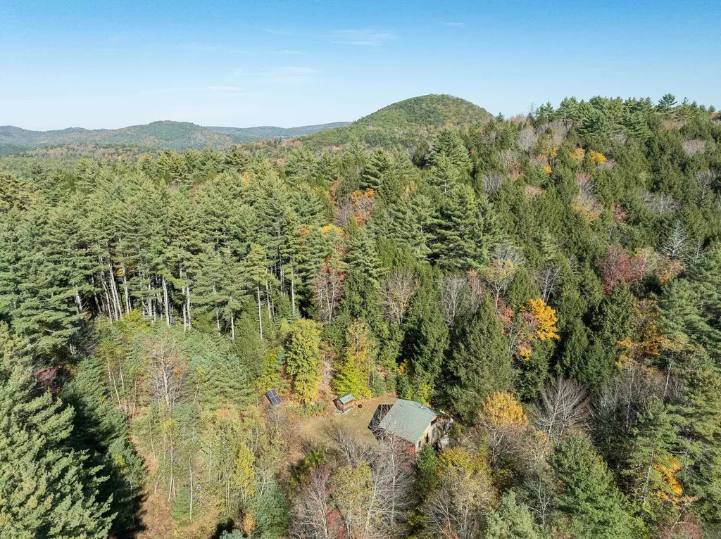 63 Big Story Lane Grafton VT 05146