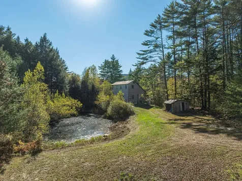 63 Big Story Lane Grafton VT 05146