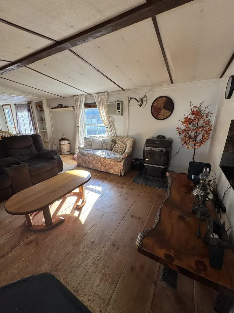 90 Sunset Circle Campton NH 03223