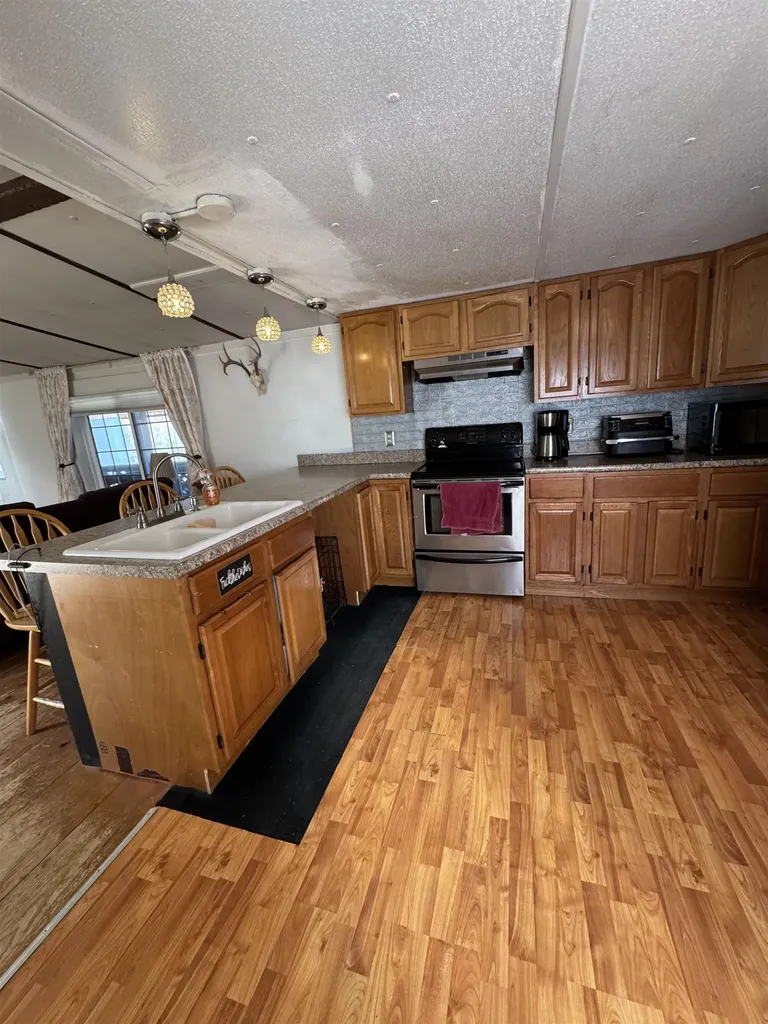 90 Sunset Circle Campton NH 03223