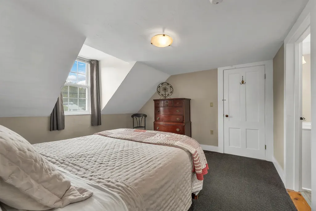 1354 Nh Route 175 Campton NH 03223