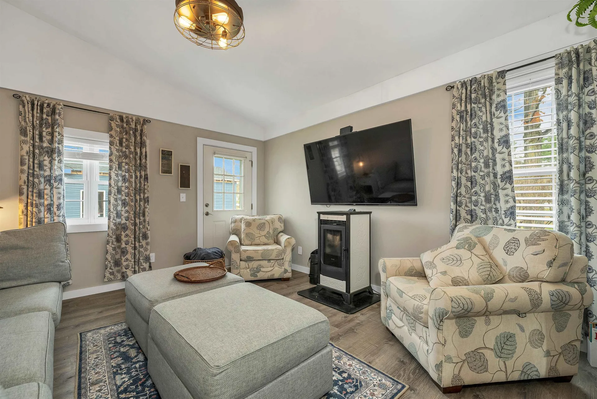 1354 Nh Route 175 Campton NH 03223