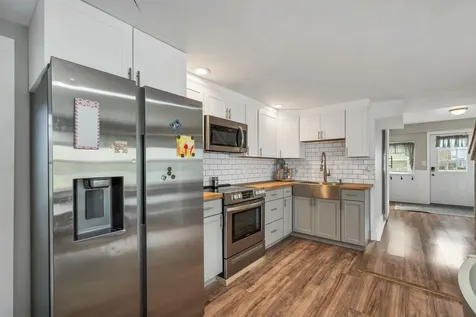 1354 Nh Route 175 Campton NH 03223