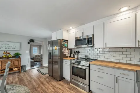 1354 Nh Route 175 Campton NH 03223