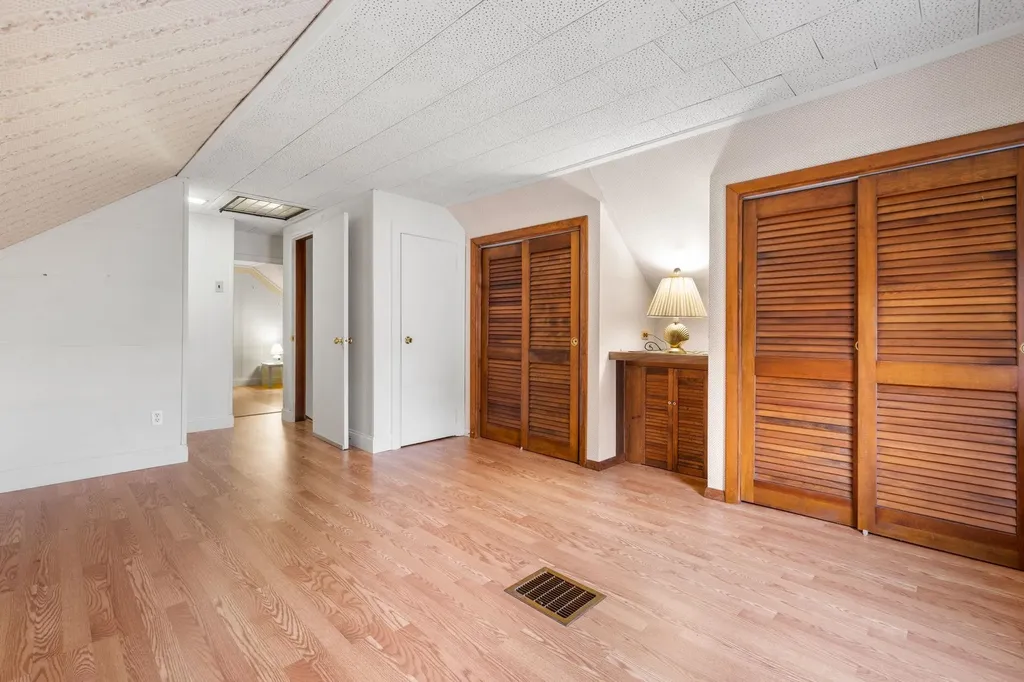 155 Tolles Street Nashua NH 03064