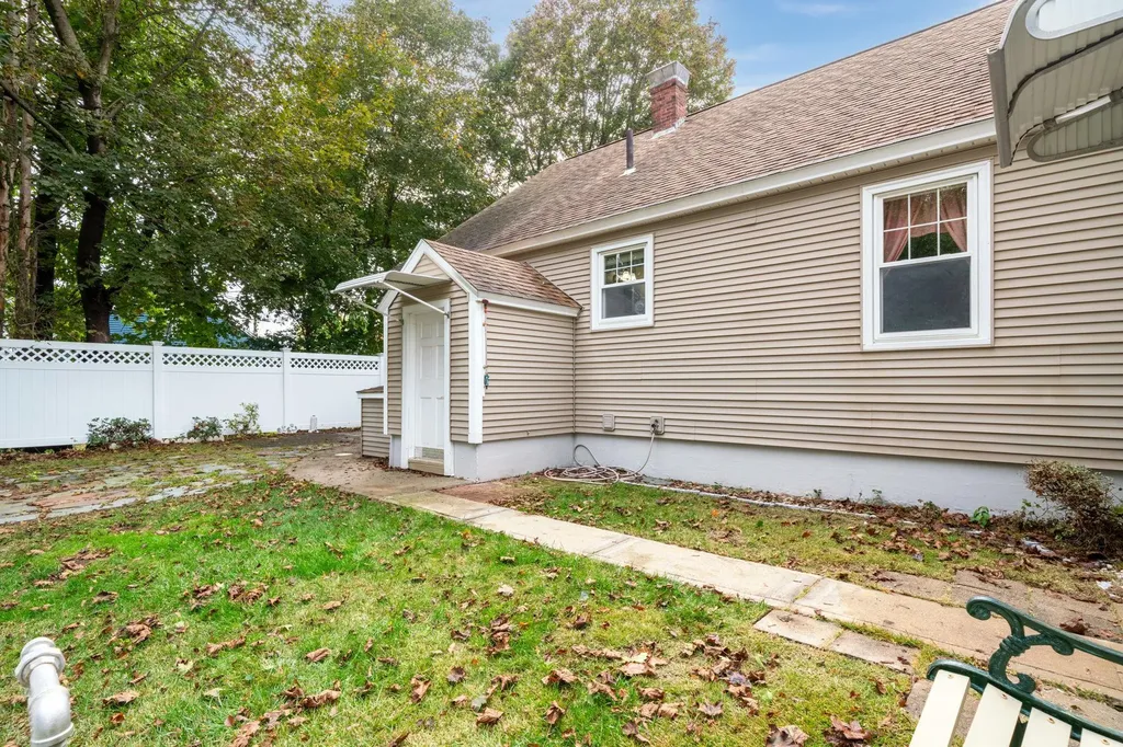 155 Tolles Street Nashua NH 03064