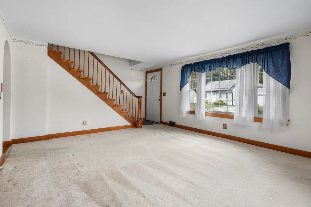 155 Tolles Street Nashua NH 03064