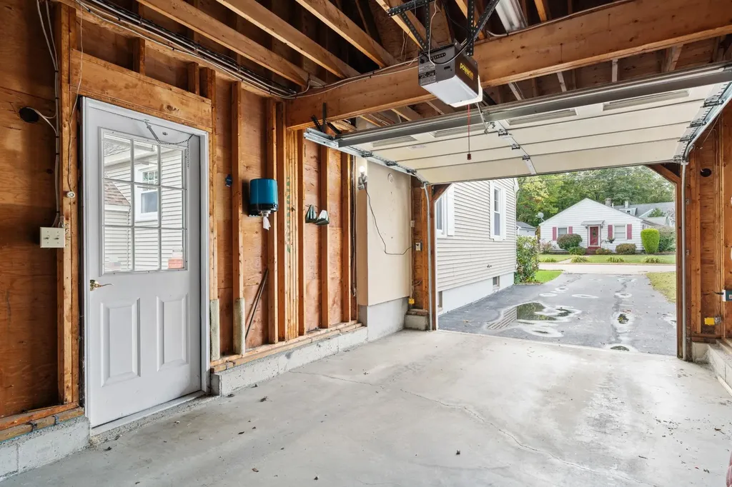 155 Tolles Street Nashua NH 03064