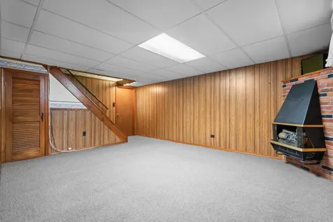 155 Tolles Street Nashua NH 03064