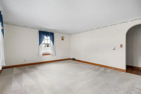 155 Tolles Street Nashua NH 03064