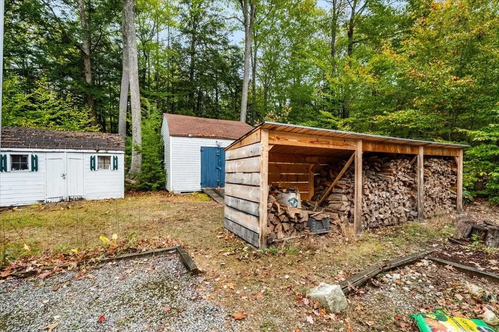 23 Eagles Way Alton NH 03809