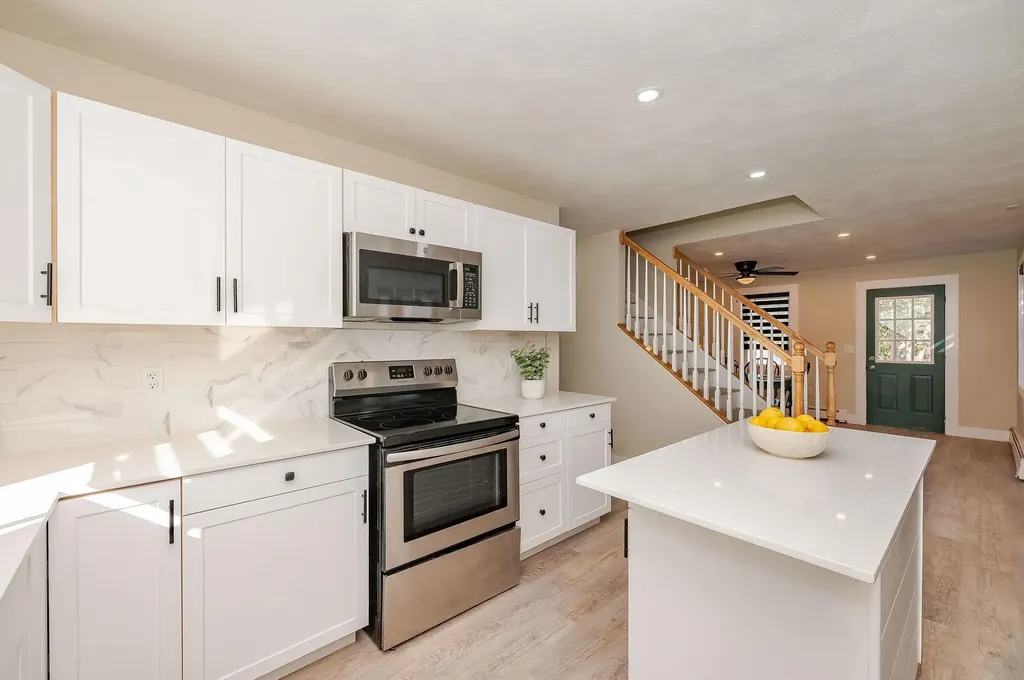 49 Millville Street Salem NH 03079