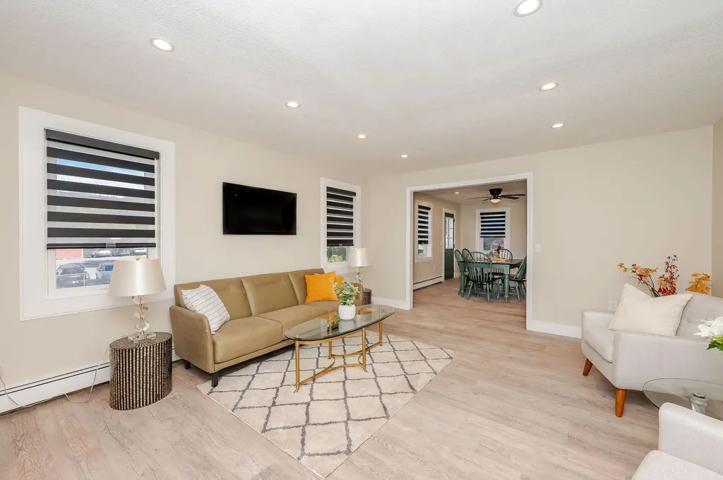 49 Millville Street Salem NH 03079