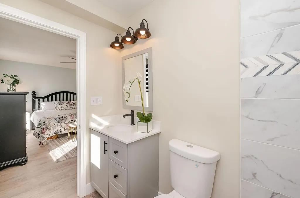 49 Millville Street Salem NH 03079