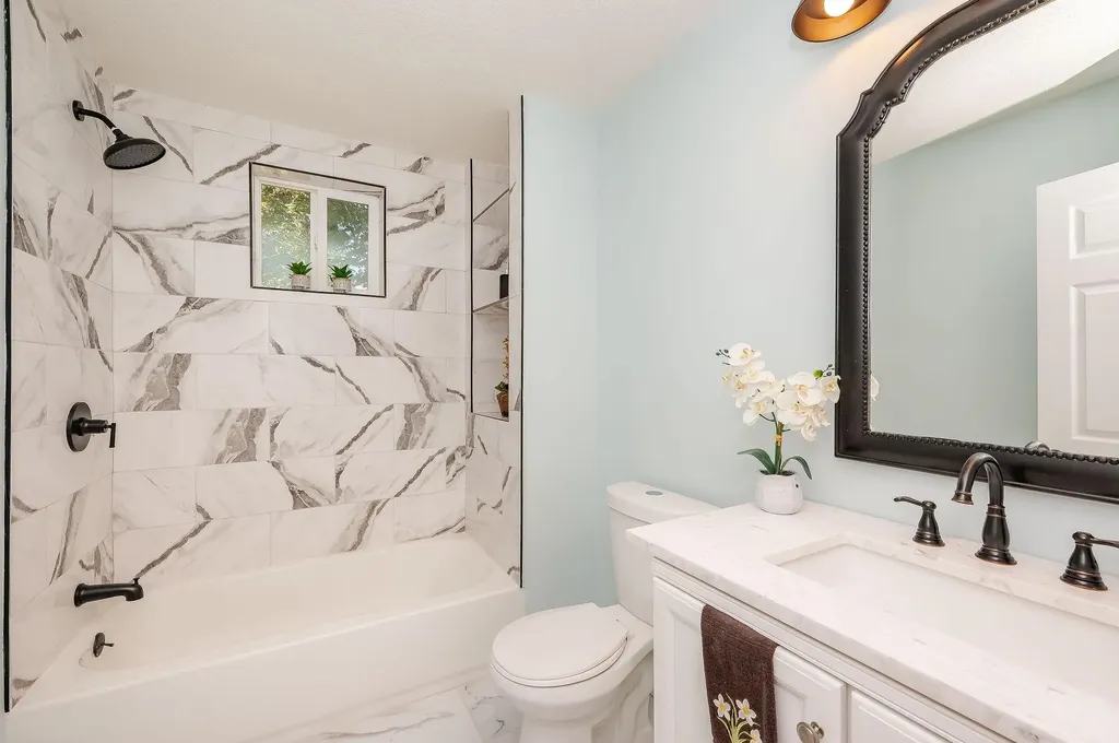 49 Millville Street Salem NH 03079