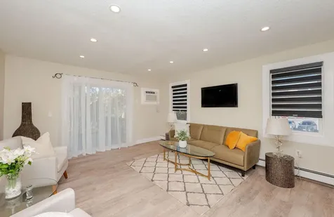 49 Millville Street Salem NH 03079