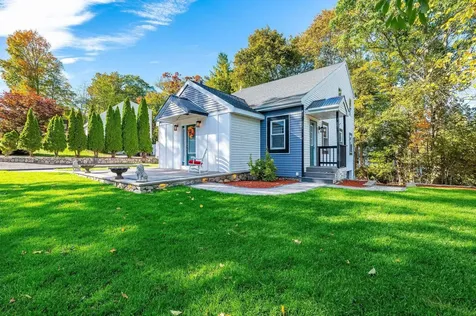 49 Millville Street Salem NH 03079