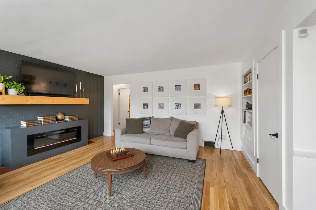 99 Elm Street Goffstown NH 03045