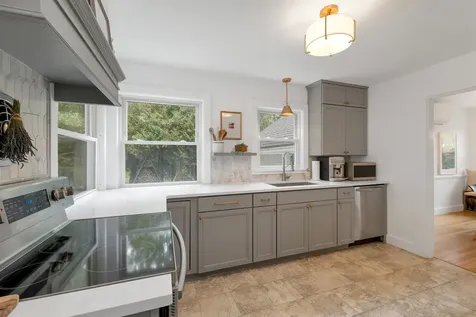 99 Elm Street Goffstown NH 03045