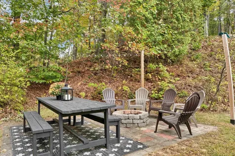 99 Elm Street Goffstown NH 03045