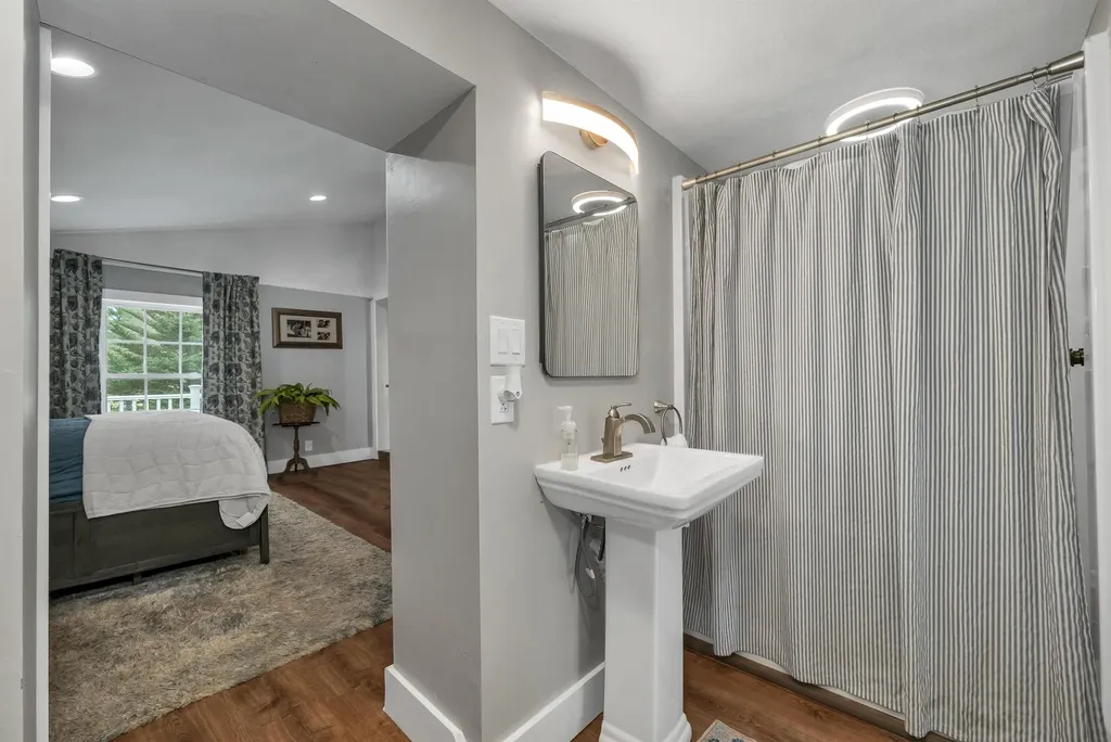 1354 Nh Route 175 Campton NH 03223