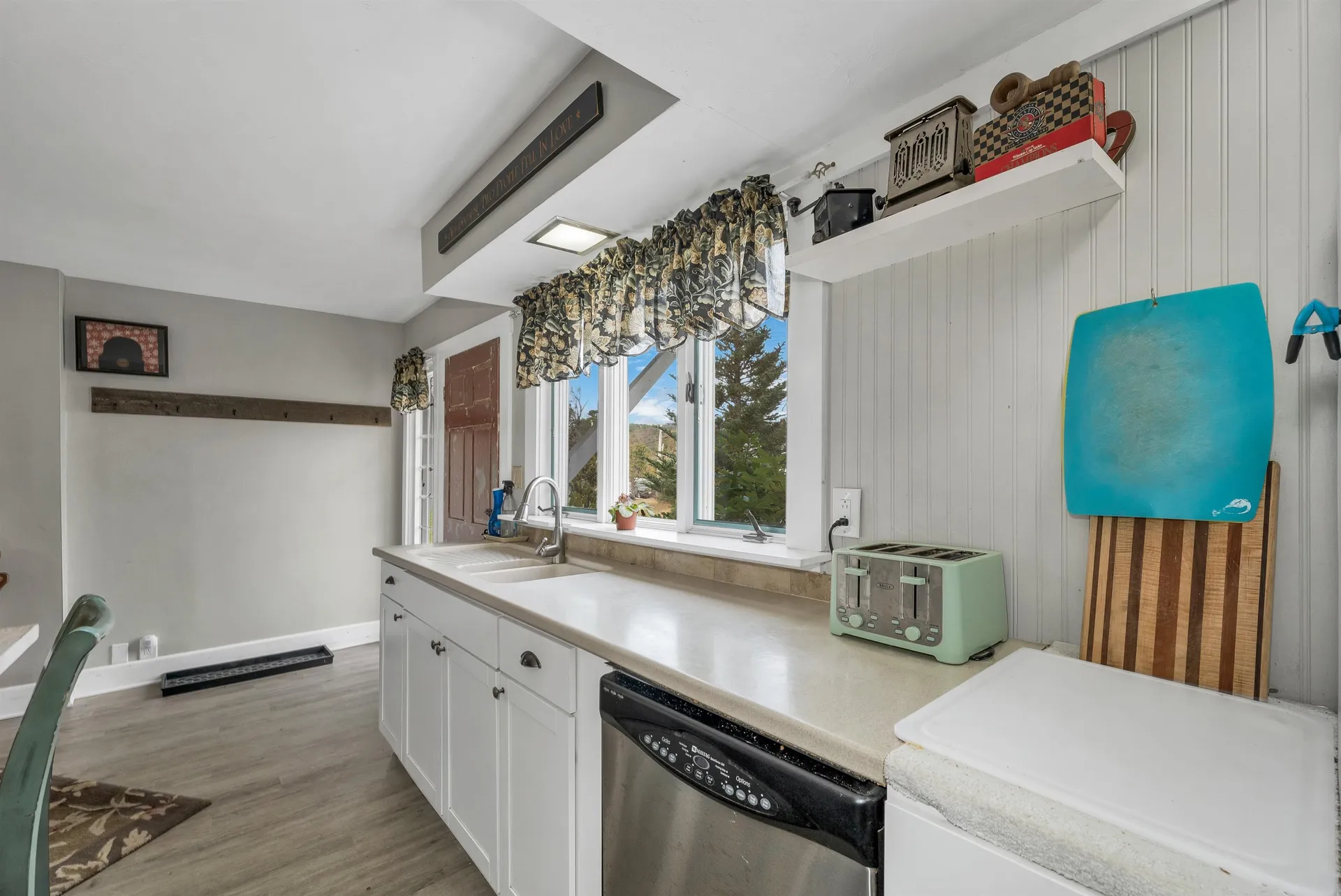 1354 Nh Route 175 Campton NH 03223