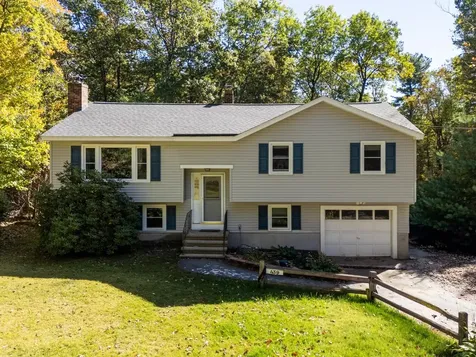 439 Pendleton Lane Londonderry NH 03053