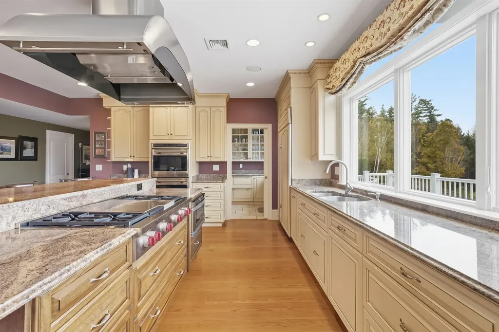 15 Old Stage Road Langdon NH 03602