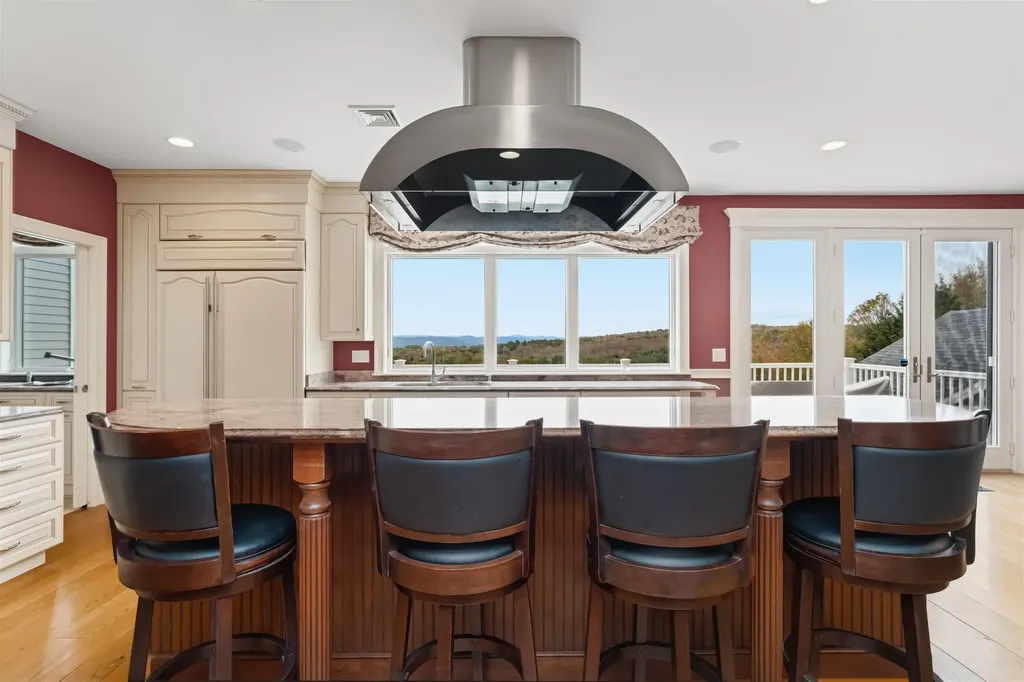 15 Old Stage Road Langdon NH 03602