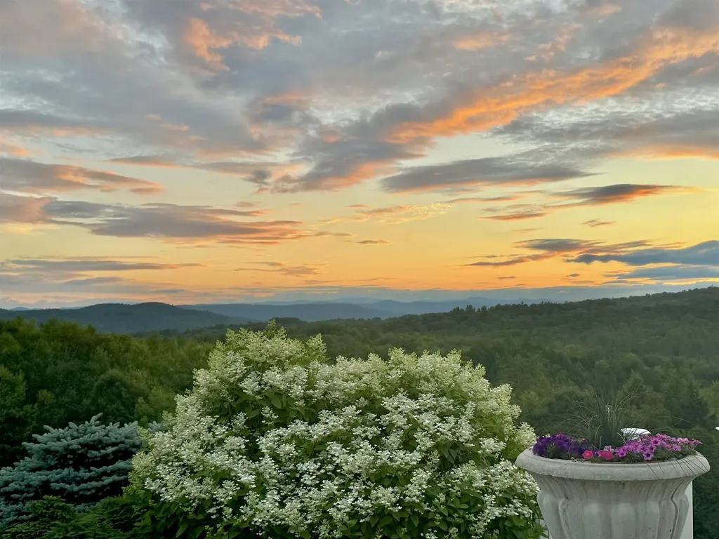 15 Old Stage Road Langdon NH 03602