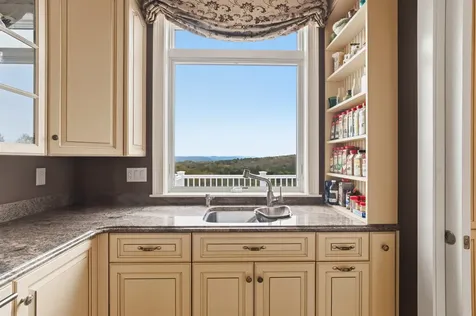 15 Old Stage Road Langdon NH 03602