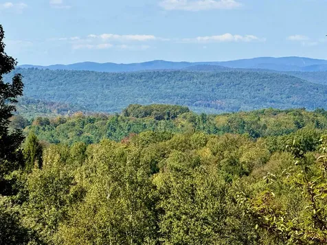 15 Old Stage Road Langdon NH 03602