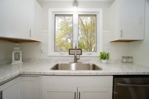 42 Woodfield Street Nashua NH 03062