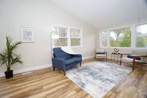 42 Woodfield Street Nashua NH 03062