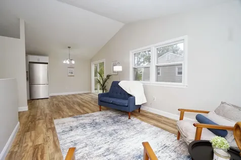 42 Woodfield Street Nashua NH 03062